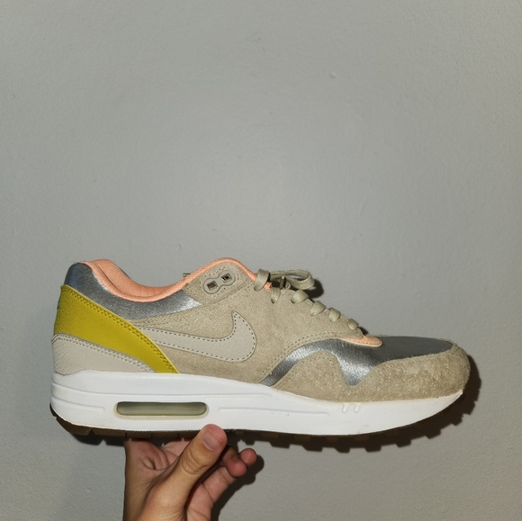 NIKE Wmms Air Max 1 STRING SUNSET GLOW 8.5 US - Picture 6 of 8